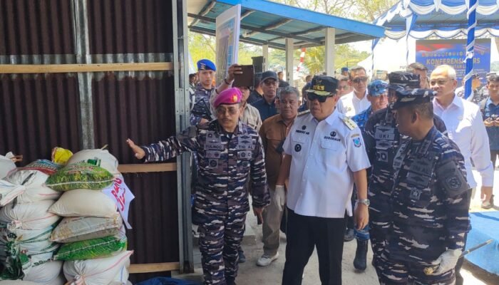 TNI Gagalkan Penyelundupan 75,7 Ton Timah ke Malaysia