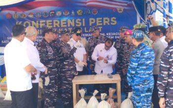 Ungkap kasus penyelundupan 75,7 ton. Foto: Istimewa.