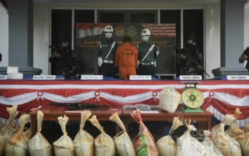 Ungkap penyelundupan timah. Foto: Indonesia Defence.