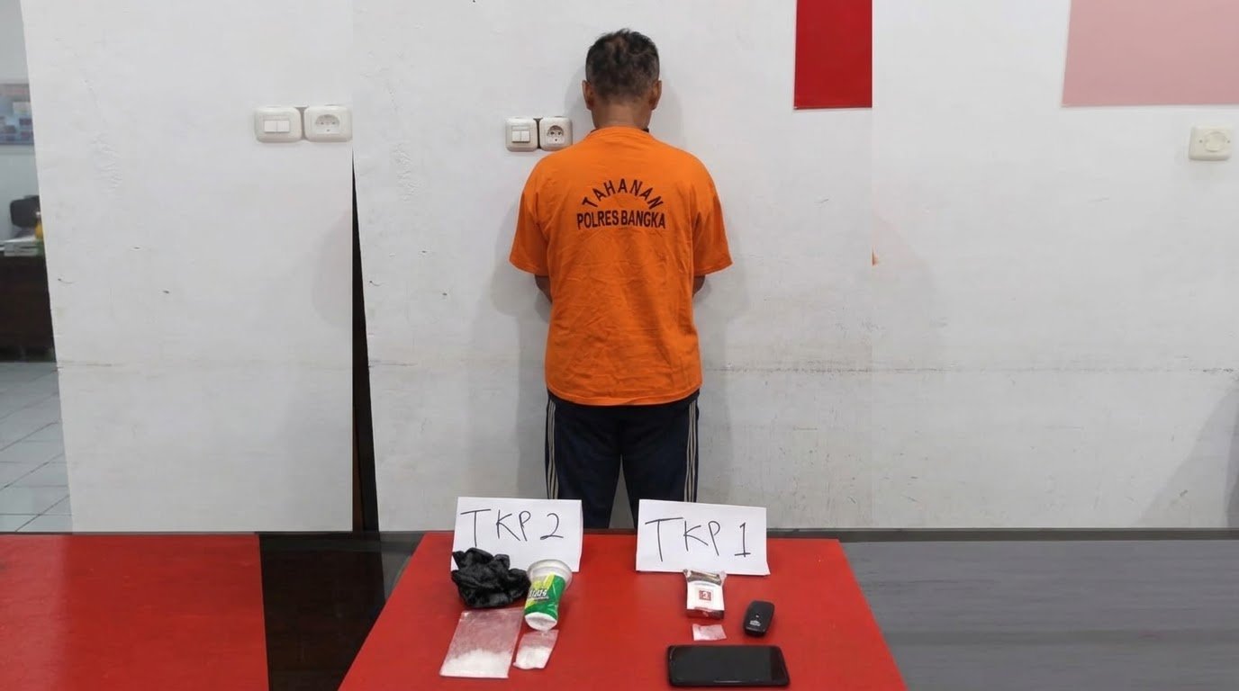 Tersangka saat diamankan polisi. Foto: Istimewa.