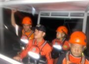 Kapal Bocor Nyaris Tenggelam di Karang Ular, Dua Nelayan Mentok Selamat