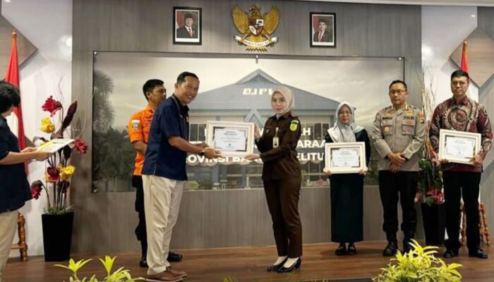 Kejari Babar Raih Penghargaan Pengelola PNBP Terbaik se-Babel Semester I 2026