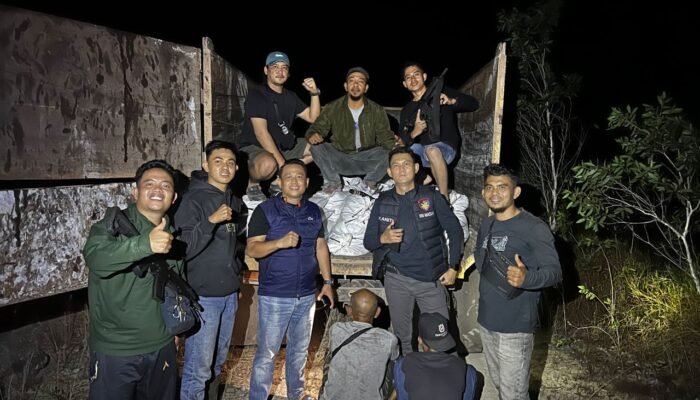 Ditpolairud Polda Babel Gagalkan Pengiriman 8 Ton Pasir Timah, Dua Orang Diamankan