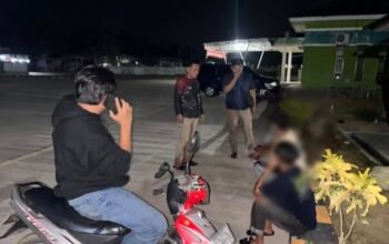 Tim URC Polres Babar dan Polsek Mentok saat ungkap kasus penganiayaan. Foto: Istimewa.