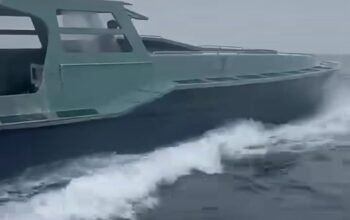 Bea Cukai Kepri ungkap penyelundupan 12 ton timah, 7 abk diamankan. Foto: Istimewa.