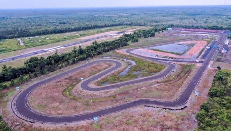 BW24 Bayu Wijaya X Baonk siap turun di Sirkuit Sekayu, Sumsel. Foto: Istimewa.