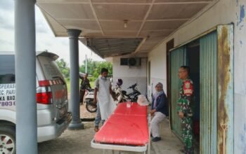 Evakuasi jenazah. Foto: Istimewa.