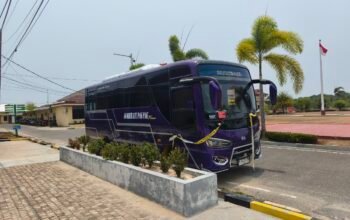 Bus penyelundupan timah diamankan polisi. Foto: Rizki Ramadhani.