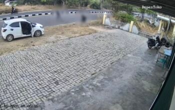 Tangkapan layar peristiwa pembacokan. Foto: Istimewa.