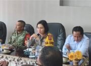 Kapolres Babar memberikan pernyataan soal tambang DAS Kampak. Foto: Rizki Ramadhani.